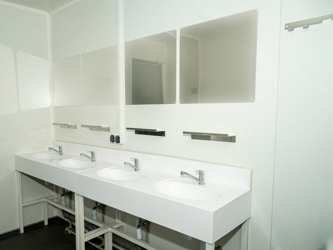 Збірно-розбірне модульне містечко Збірно-розбірне модульне містечко