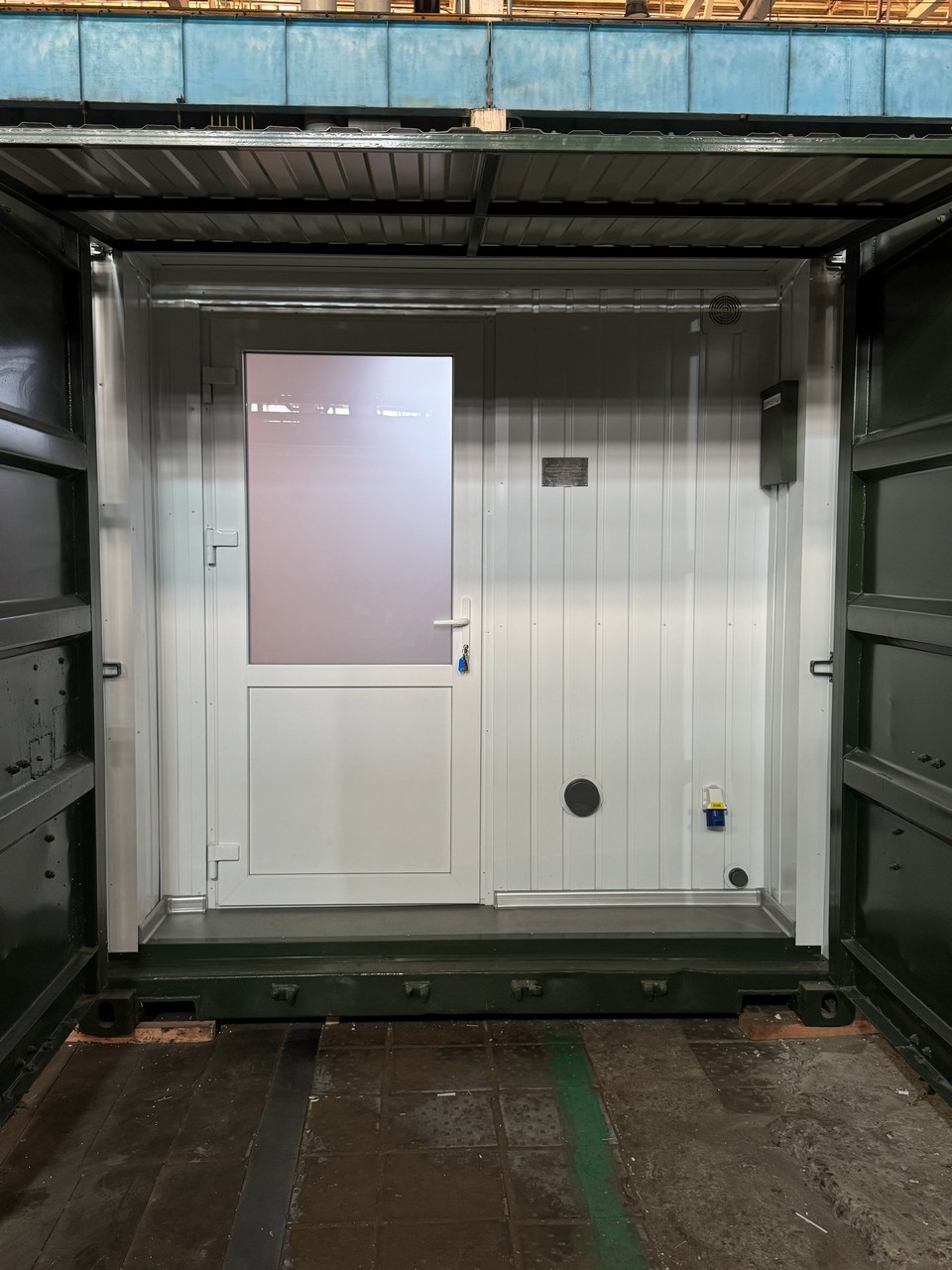 Сантехнічний модуль на базі контейнера Сантехнічний модуль на базі контейнера