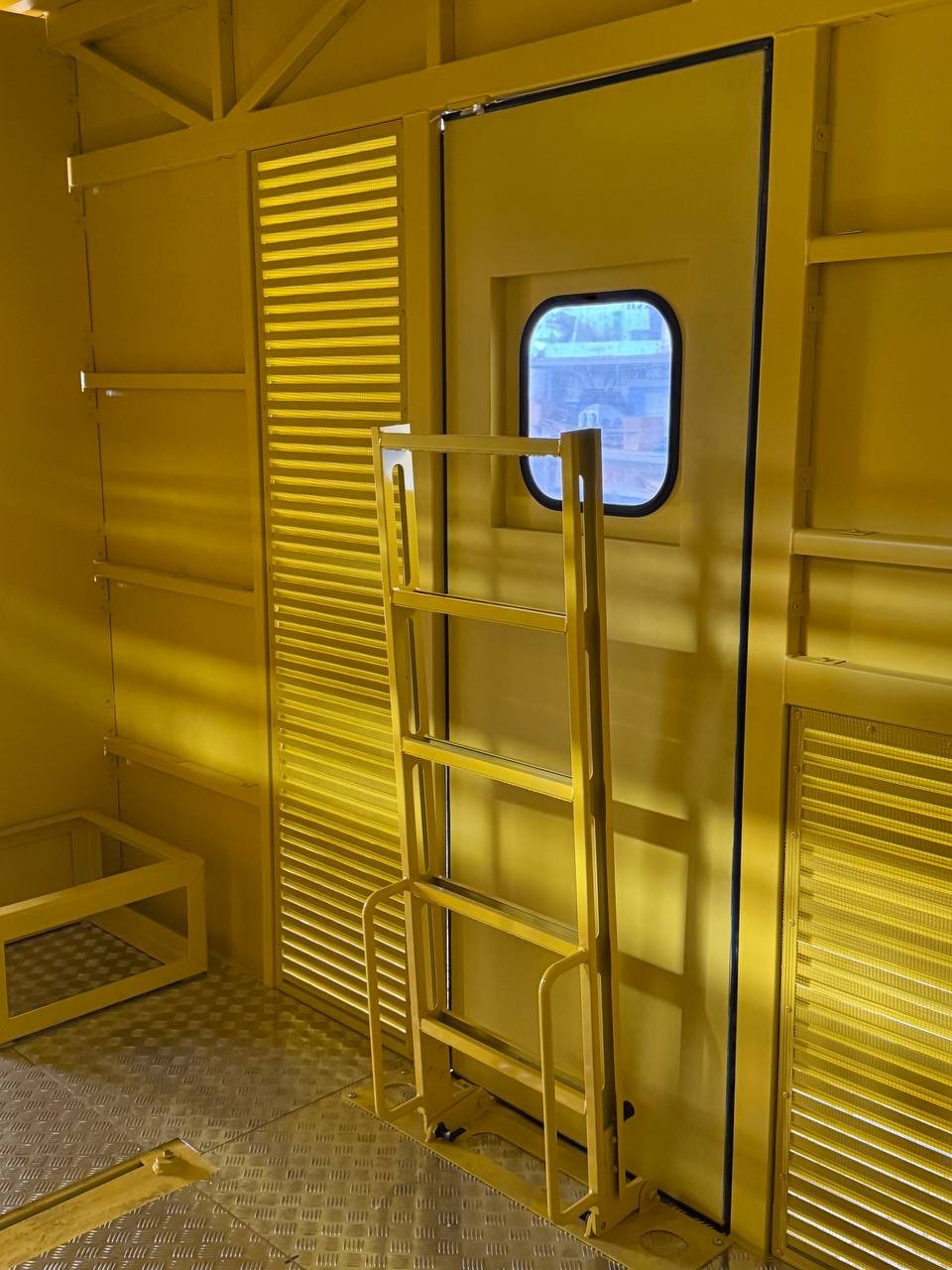 Мобільний зварний завод для зварювання рельсів Мобільний зварний завод для зварювання рельсів