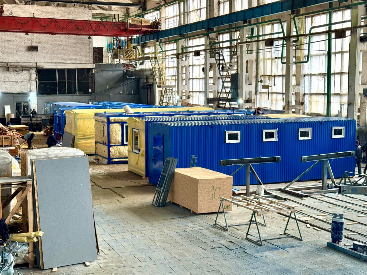 Вагон-побутівка на шасі Вагон-побутівка на шасі