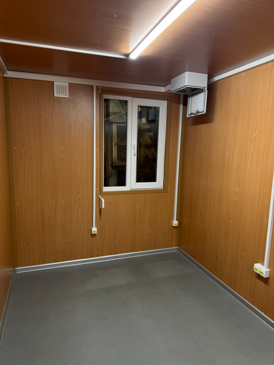 Житловий модуль на базі 40-а футового морського контейнера